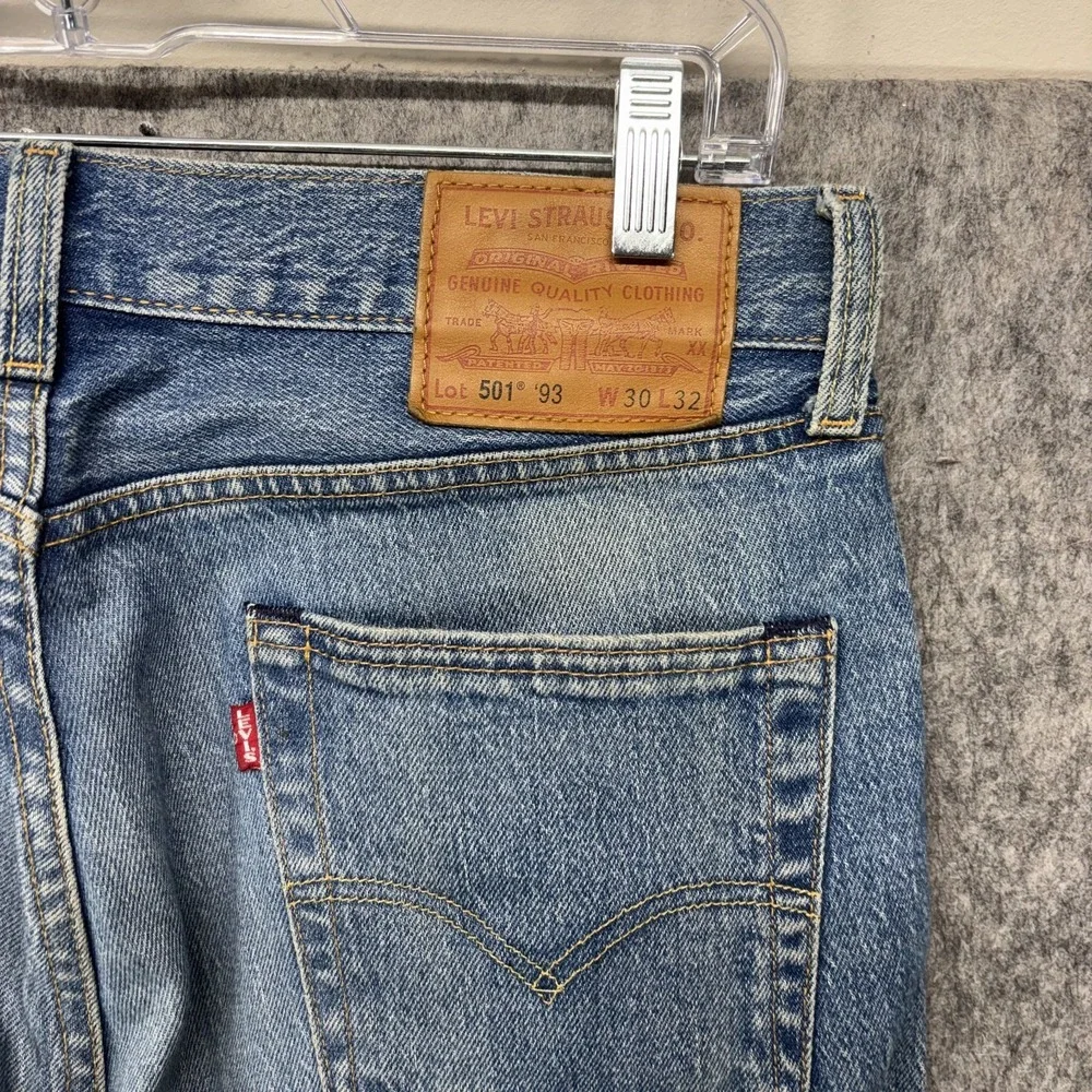 Levi's Premium 501 '93 Jeans Men's 30 x 32 Blue Light Wash Button Fly Straight